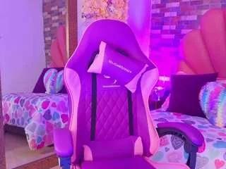cherry-diamon from CamSoda is Freechat