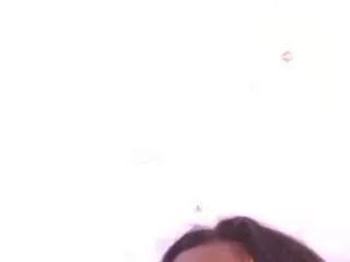 chloee-hott from CamSoda is Freechat