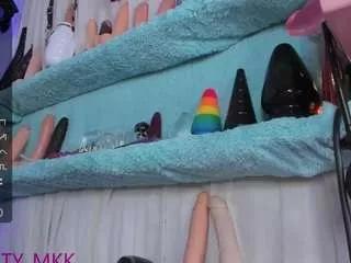 Girls free live sex cams: Check out the satisfaction of typing and cam2cam with our sensual livestreamers, who will teach you all about temptation and desires with their smoking hot physiques.