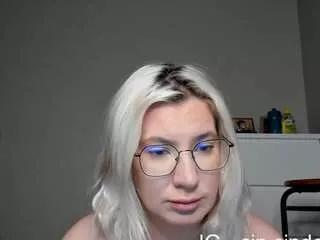 Photos of cinderella07 from CamSoda is Freechat