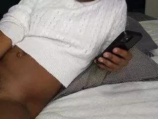 cutelittleebony from CamSoda is Freechat