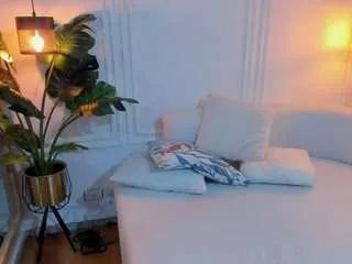 dafnne-hills from CamSoda is Freechat