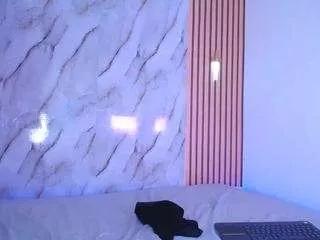 daisy-kissl from CamSoda is Freechat