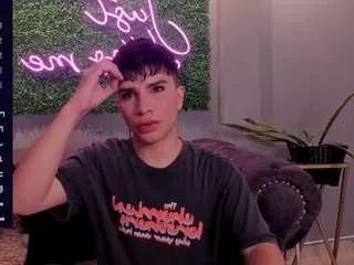 damoncolin from CamSoda is Freechat