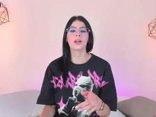 dasha-b from CamSoda is Freechat