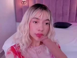 dulce-small from CamSoda is Freechat