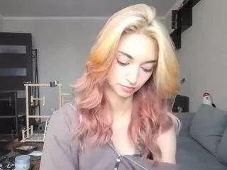 Girls free live sex cams: Check out the satisfaction of typing and cam2cam with our sensual livestreamers, who will teach you all about temptation and desires with their smoking hot physiques.
