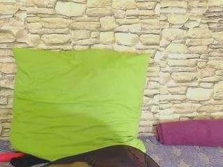 ebonyolive69 from CamSoda is Freechat