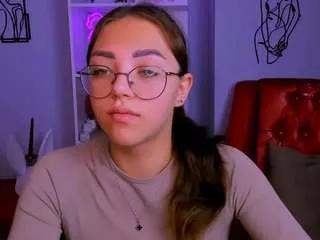 ember-kitty from CamSoda is Freechat