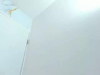 emily-browne from CamSoda is Freechat