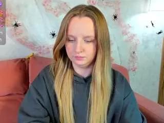evelyn-limi from CamSoda is Freechat