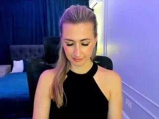 happysmileee from CamSoda is Freechat