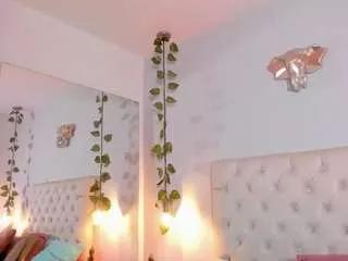 isabella-flowers from CamSoda is Freechat