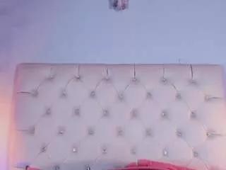 isabella-flowers from CamSoda is Freechat