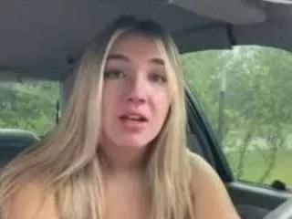 Girls free live sex cams: Check out the satisfaction of typing and cam2cam with our sensual livestreamers, who will teach you all about temptation and desires with their smoking hot physiques.