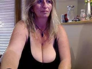 Girls free live sex cams: Check out the satisfaction of typing and cam2cam with our sensual livestreamers, who will teach you all about temptation and desires with their smoking hot physiques.