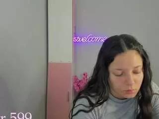 juliethacute from CamSoda is Freechat