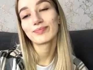 julioglab from CamSoda is Freechat