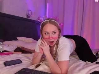kitty-kelsi from CamSoda is Freechat