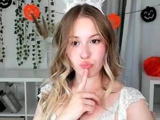 lanaroselle from CamSoda is Freechat