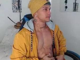 leonardprice1 from CamSoda is Freechat