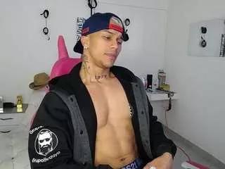 leonardprice1 from CamSoda is Freechat