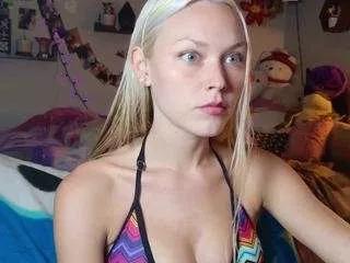 Photos of lilfknsquirt from CamSoda is Freechat