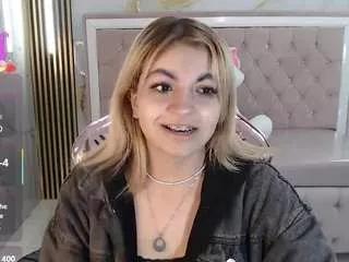 lili-conor-s from CamSoda is Freechat