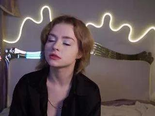 litt1eemily from CamSoda is Freechat