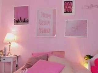 Girls free live sex cams: Check out the satisfaction of typing and cam2cam with our sensual livestreamers, who will teach you all about temptation and desires with their smoking hot physiques.