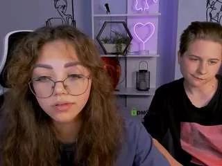 lorel-love from CamSoda is Freechat