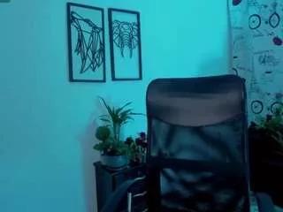 love-squad from CamSoda is Freechat