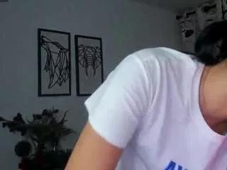 love-squad from CamSoda is Freechat