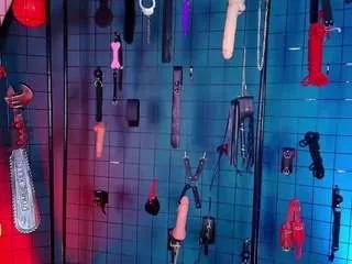 lucyqueenss from CamSoda is Freechat