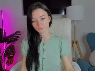 luna-byby from CamSoda is Freechat