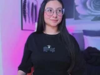luucyjoness from CamSoda is Freechat
