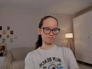 Photos of lynettebails from CamSoda is Freechat