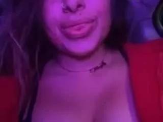 Girls free live sex cams: Check out the satisfaction of typing and cam2cam with our sensual livestreamers, who will teach you all about temptation and desires with their smoking hot physiques.