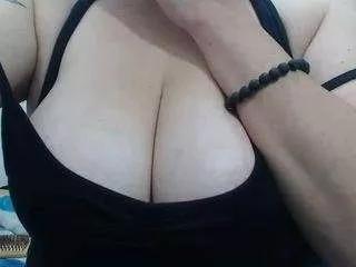 Girls free live sex cams: Check out the satisfaction of typing and cam2cam with our sensual livestreamers, who will teach you all about temptation and desires with their smoking hot physiques.