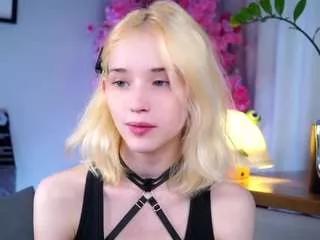 Girls free live sex cams: Check out the satisfaction of typing and cam2cam with our sensual livestreamers, who will teach you all about temptation and desires with their smoking hot physiques.