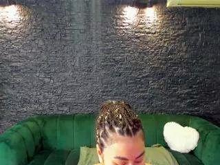 Photos of megaboobsdee from CamSoda is Freechat