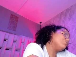 Photos of mhia-rey from CamSoda is Freechat