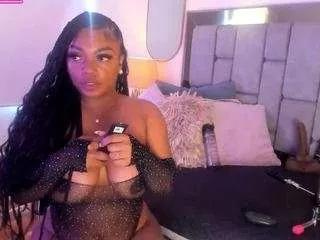 miss-mian from CamSoda is Freechat