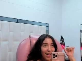 misssophiery from CamSoda is Freechat