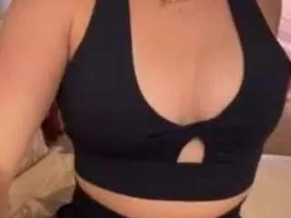 Girls free live sex cams: Check out the satisfaction of typing and cam2cam with our sensual livestreamers, who will teach you all about temptation and desires with their smoking hot physiques.