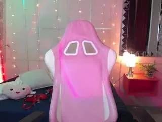 naughtyynovaa from CamSoda is Freechat