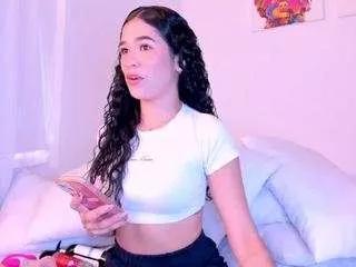 nicoleemartiinez from CamSoda is Freechat