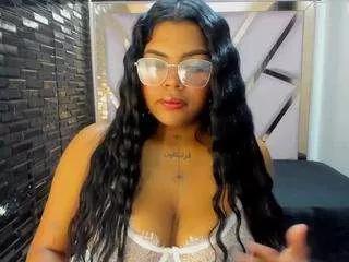 parisbustamante99rs from CamSoda is Freechat