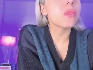Girls free live sex cams: Check out the satisfaction of typing and cam2cam with our sensual livestreamers, who will teach you all about temptation and desires with their smoking hot physiques.