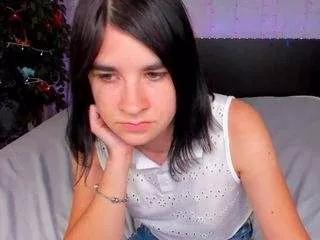 polly-love from CamSoda is Freechat